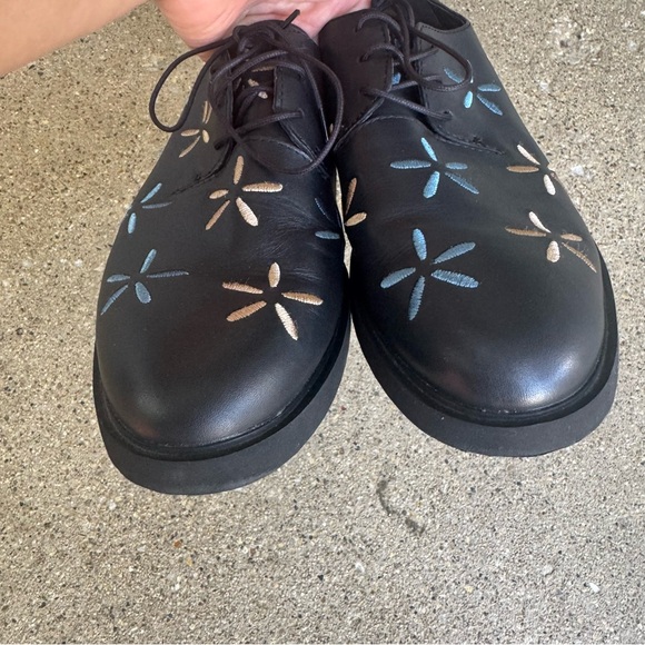 Camper twins black formal floral brogues embroidered lace up shoes women’s SZ 40 - Picture 3 of 11